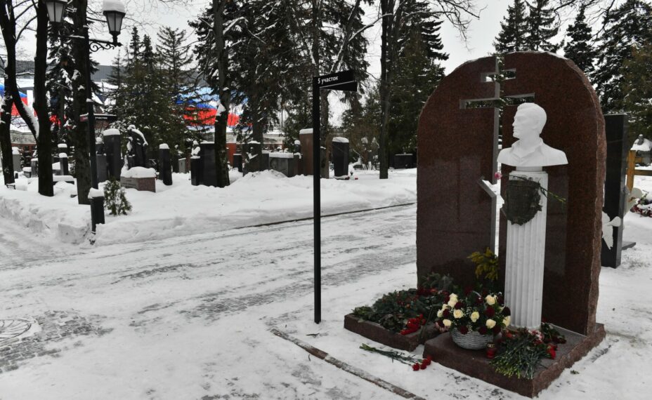 Кладбища нужно привести в порядок до декабря этого года. Фото: Komsomolskaya Pravda/Global Look Press