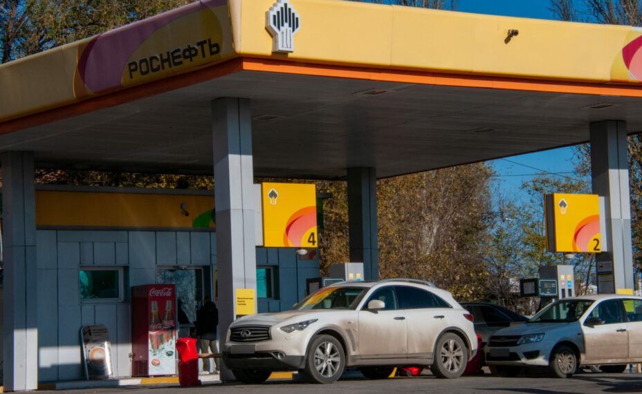 Больше всего повысилась цена литра топлива марок АИ-92 и АИ-95. Фото: Svetlana Vozmilova/Global Look Press.
