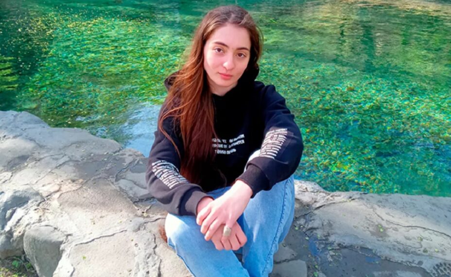Анна Цомартова ушла из дворца спорта и как в воду канула. Фото: Соцсети Анны Цомартовой. 