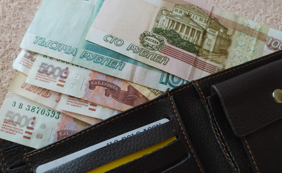 В Ростове-на-Дону предлагают зарплату от 150 до 200 тысяч рублей. Фото: Maksim Konstantinov / Global Look Press