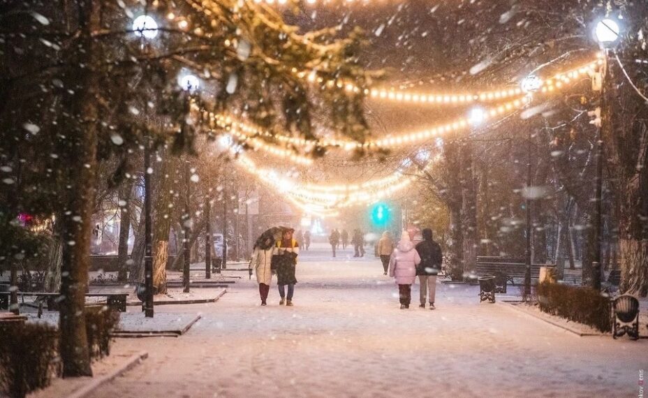 Повседневная жизнь города может смотреться красиво. Фото: Денис ДЕМКОВ