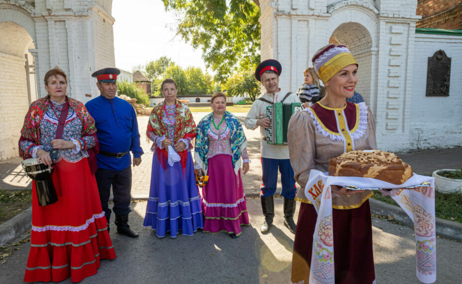 Станичники ходили друг к другу в гости. Фото: Михаил ФРОЛОВ