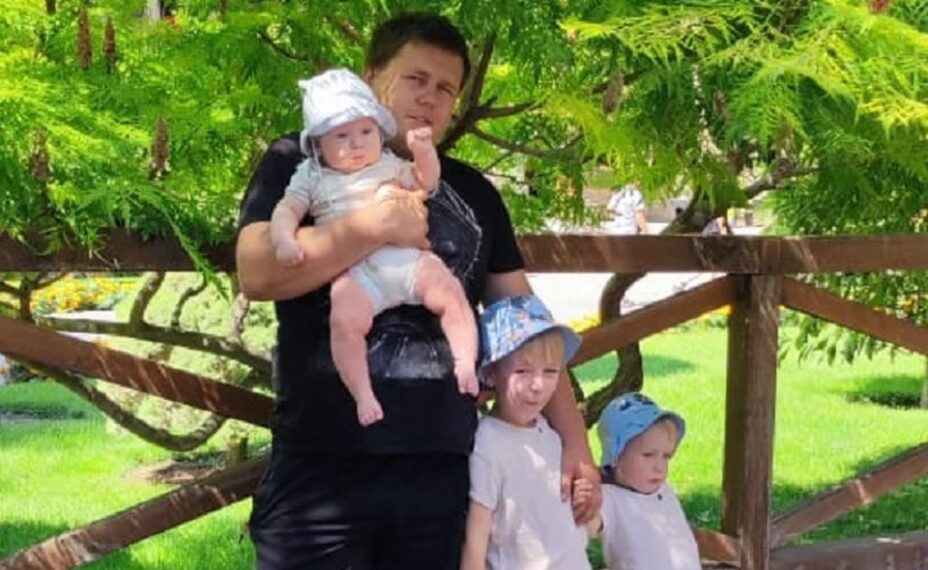 Сам папа троих детей Алексей Коновалов героем себя не считает. Фото: Из архива героя публикации