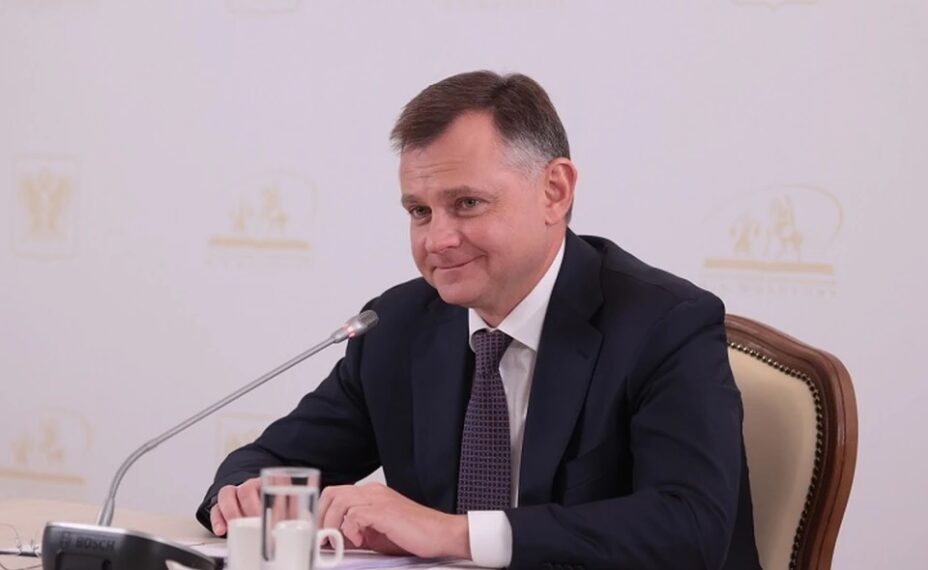 Юрий Слюсарь рассказал о бюджетной политике, застройке и формировании комфортной городской среды. Фото: Пресс-служба губернатора Ростовской области