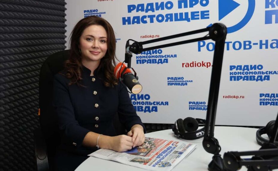 В студии радио 